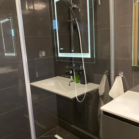 1 Grosse Elegante Zimmerwohnung 5 Minuten Zu Fuss In Die Stadtmitte Lorrach Exterior photo