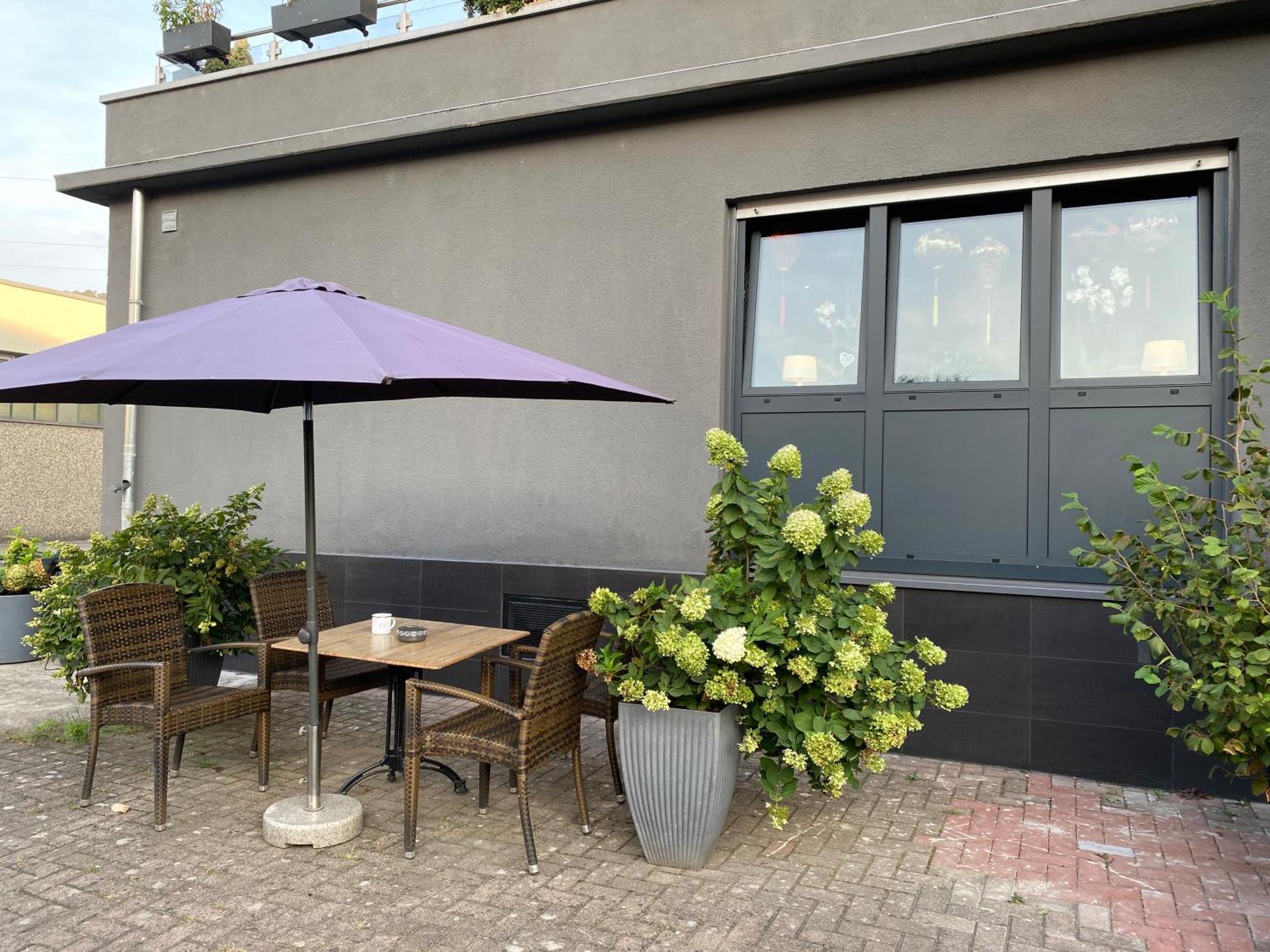1 Grosse Elegante Zimmerwohnung 5 Minuten Zu Fuss In Stadtmitte *